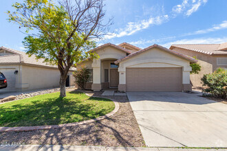 Building Photo - 1077 W Laurel Ave