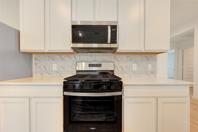 Building Photo - 31727 Hallington Hl Ln