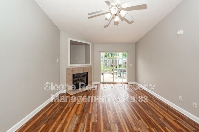 Building Photo - 1307 Apex Ln