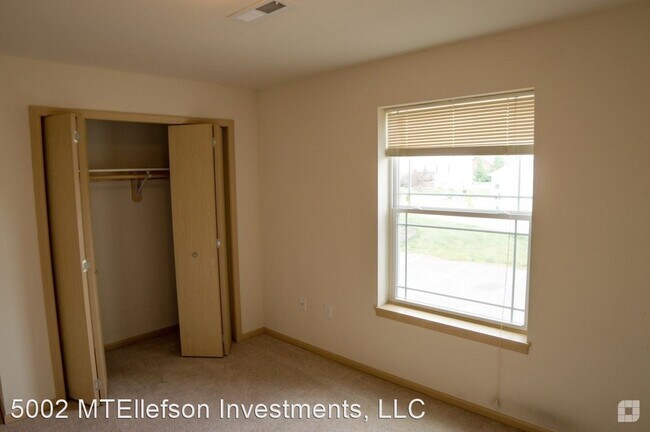 Building Photo - 5002 Siggelkow Rd