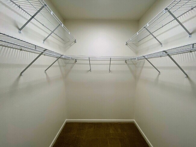 Building Photo - 8765 W Berry Ave