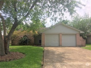 Building Photo - 2622 Longleaf Pines Ln