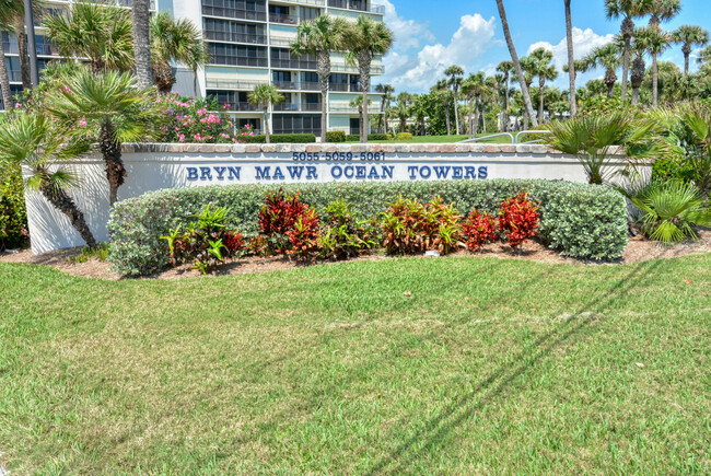 Building Photo - 5055 N Highway A1A