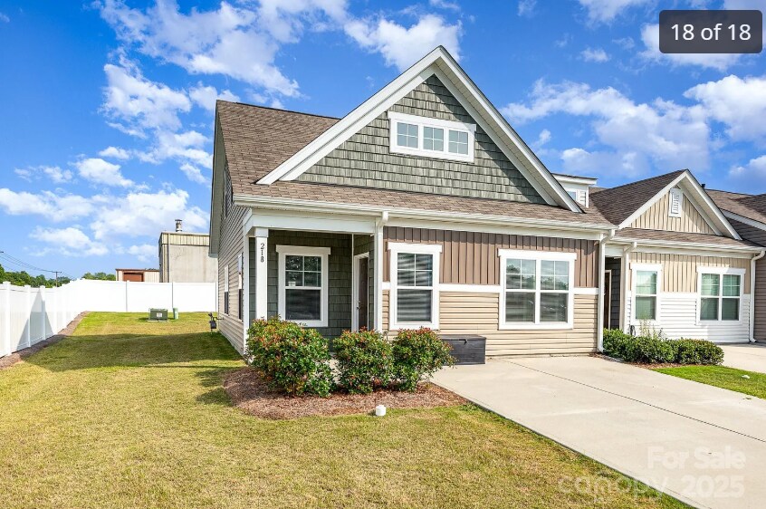 Building Photo - 218 Canina Ln