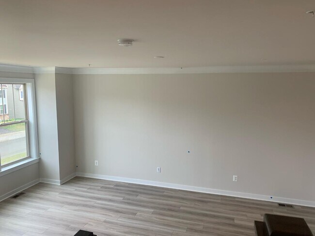 Building Photo - 8593 Red Sage Way S