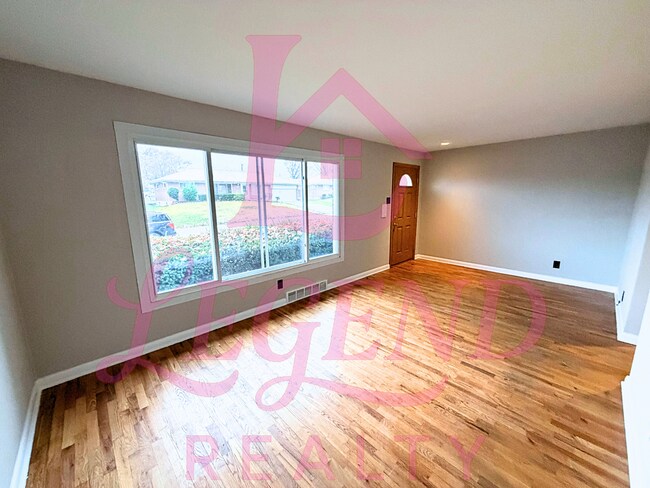 Building Photo - Charming 3-Bedroom Home with Hardwood Floors, Updates & Fenced Yard.