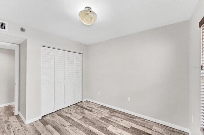 Building Photo - 4530 Pinebrook Cir
