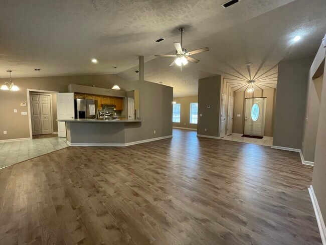 Building Photo - 8101 FL-89