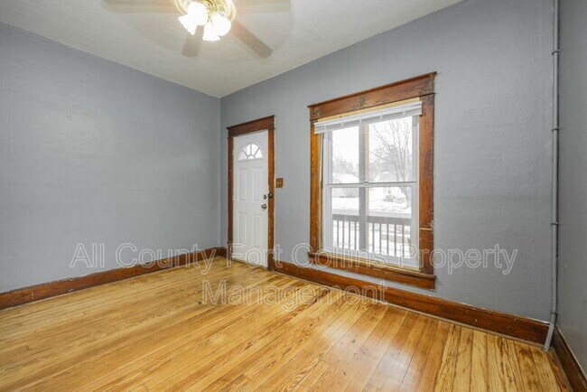 Building Photo - 1202 14th Ave