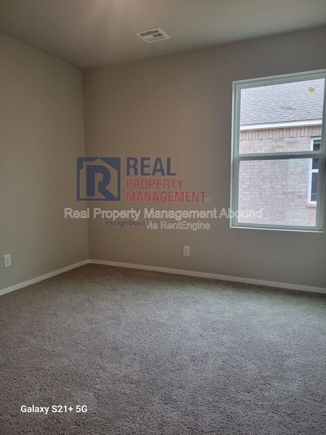 Building Photo - 8510 E 163rd St S