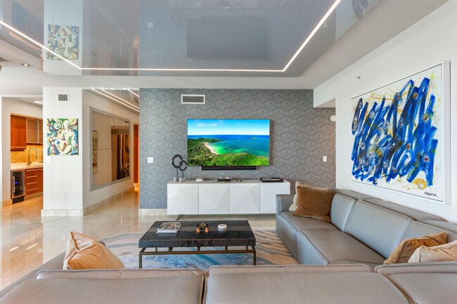 Building Photo - 3101 S Ocean Dr