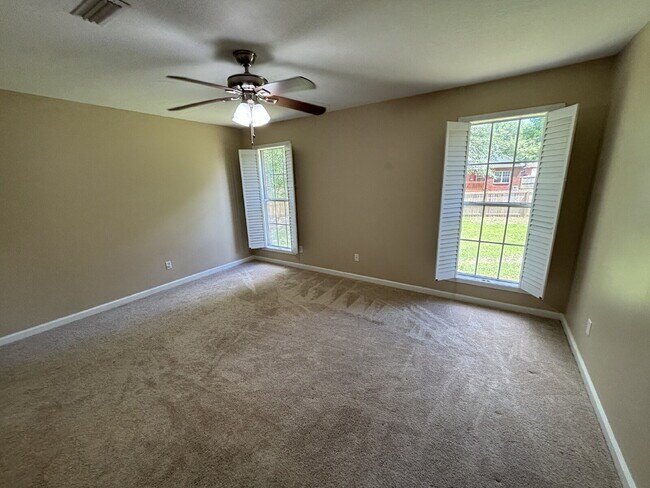 Building Photo - FOR RENT in Dothan , AL!!