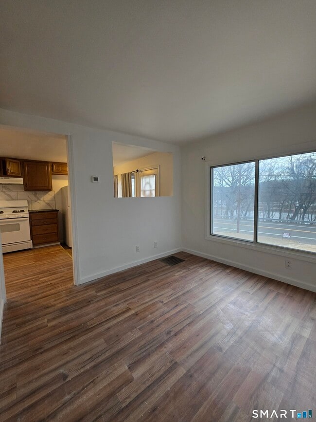 Building Photo - 784 Howe Ave