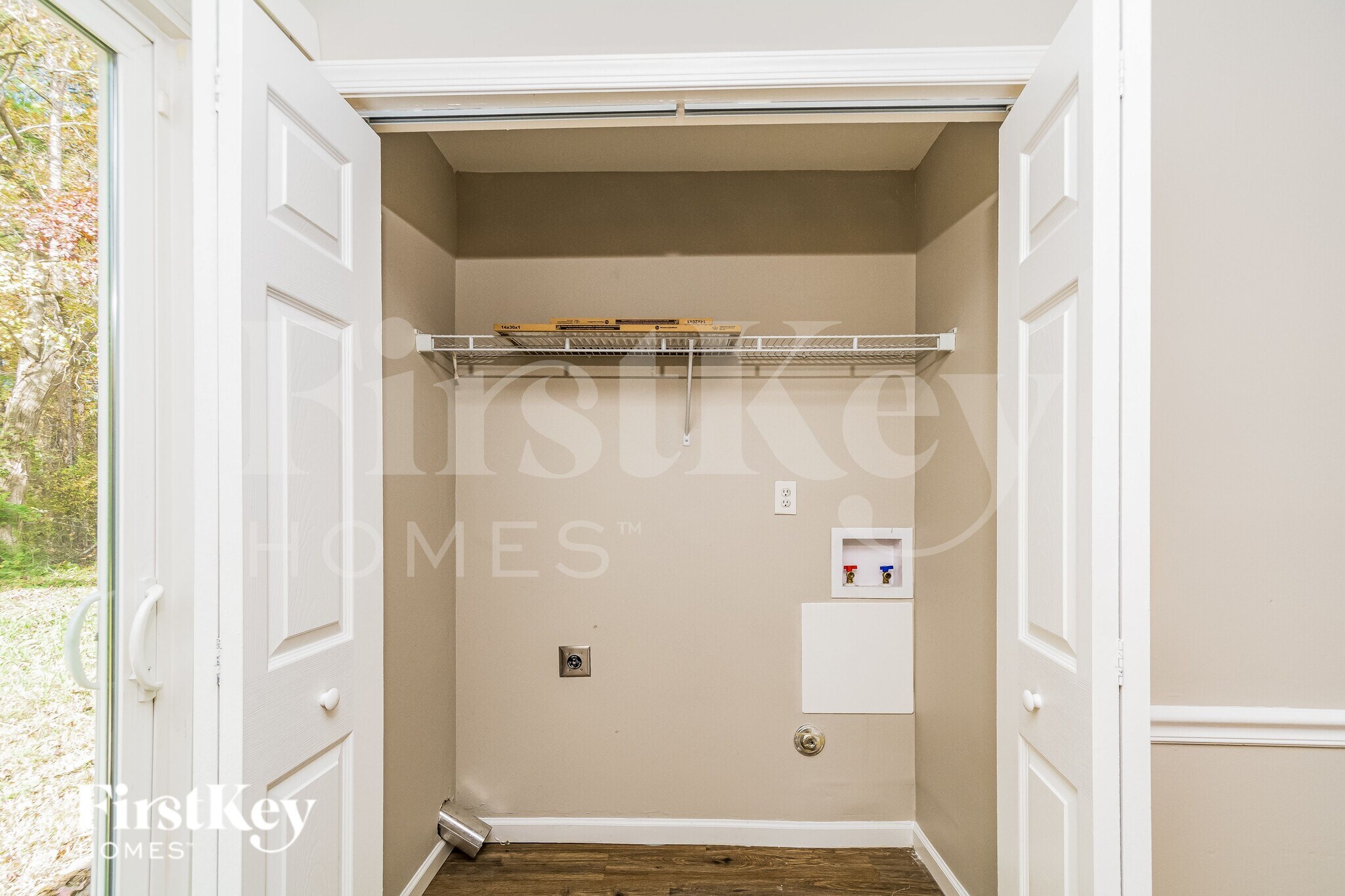 Building Photo - 701 Whitby Ct