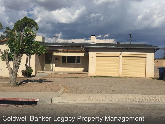 Building Photo - 1220 Girard Blvd NE