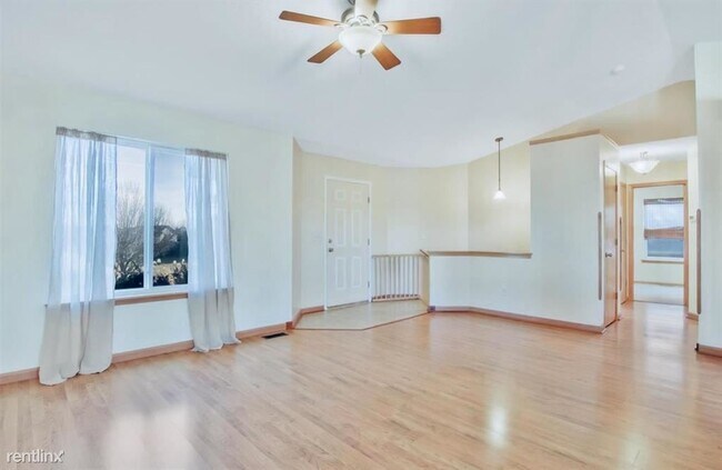 Building Photo - 3 br, 2 bath House - 1817 N Buckthorn Ct