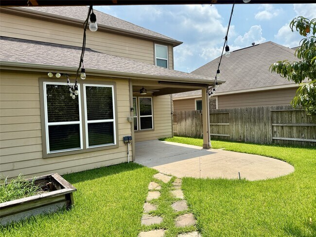 Building Photo - 4911 Lattimore Creek Dr