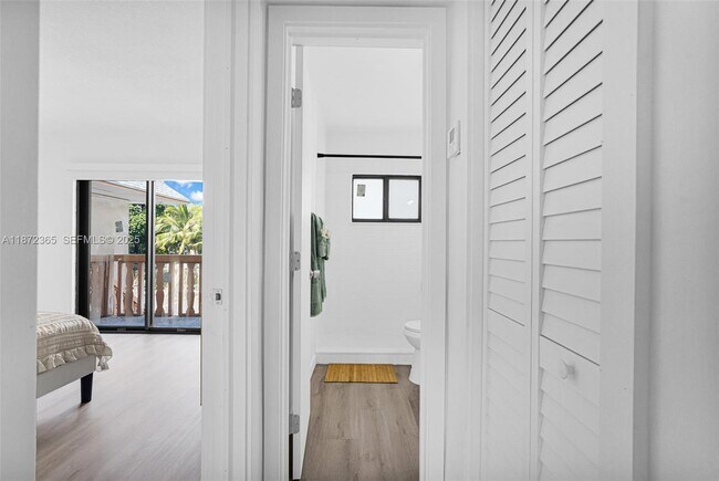 Building Photo - 13210 Memorial Hwy