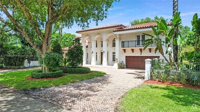 Building Photo - 4403 Monserrate St