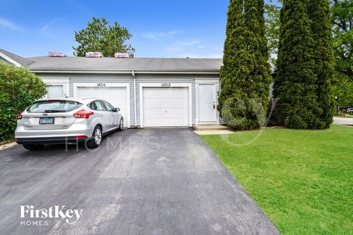 Primary Photo - 14212 S Napa Cir