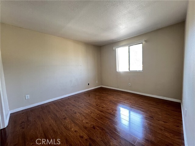 Building Photo - 1265 Kendall Dr