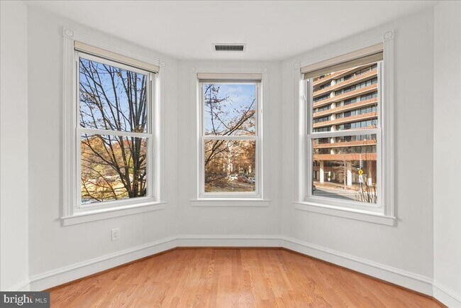 Building Photo - 2600 Pennsylvania Ave NW