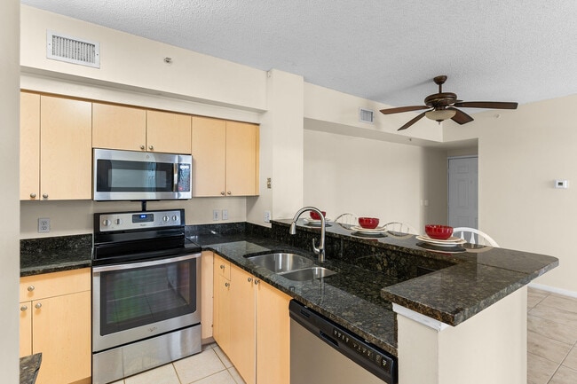 Building Photo - 1130 Reserve Way