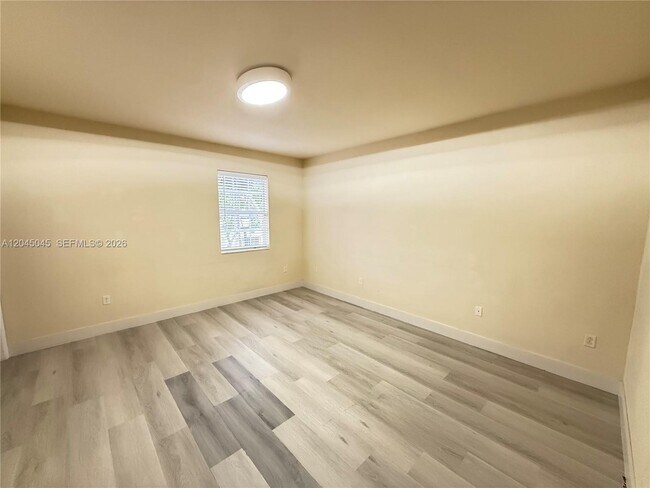 Building Photo - 9572 SW 169th Pl