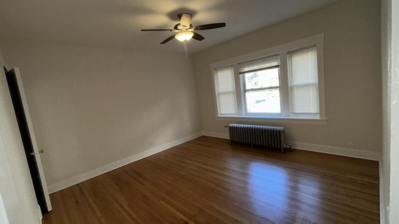 Building Photo - 1454 W Fargo Ave