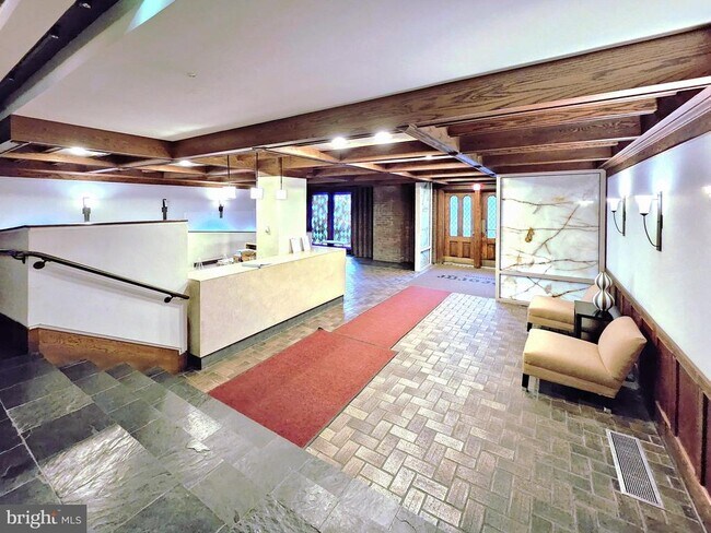 Building Photo - 1280 21st St NW