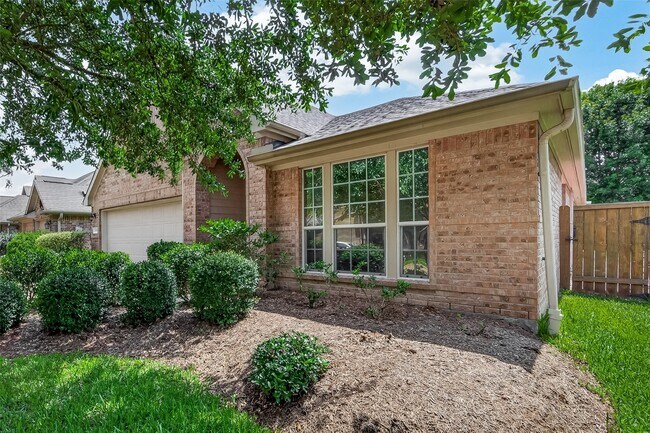 Building Photo - 11518 Columbia Pines Ln
