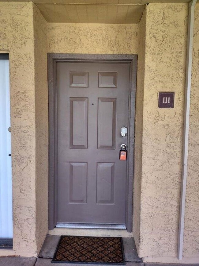Building Photo - 3601 W Tierra Buena Ln