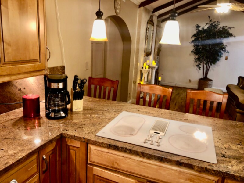 Building Photo - 2840 Bonanza Dr