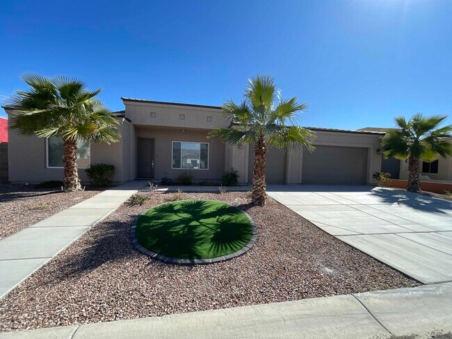 Building Photo - 14839 E 46th Dr