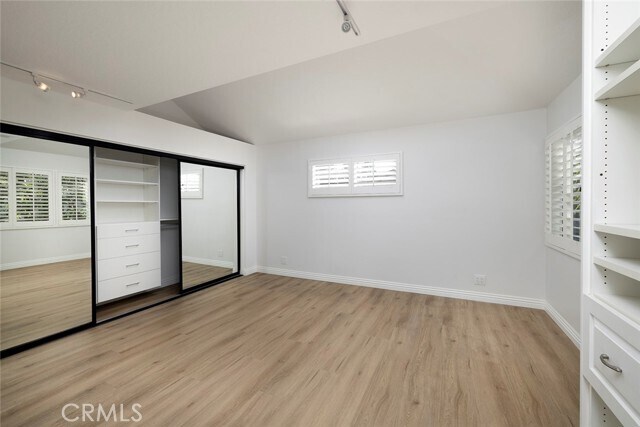 Building Photo - 154 Woodburne
