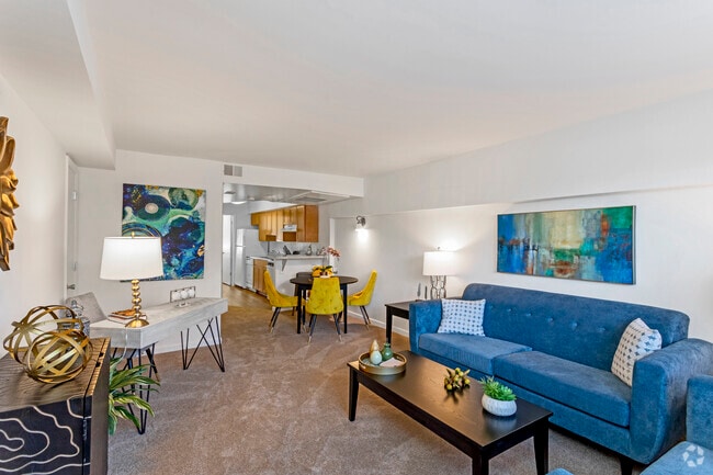 2 BR, 1 BA - 746 SF - The Fields of Bethesda