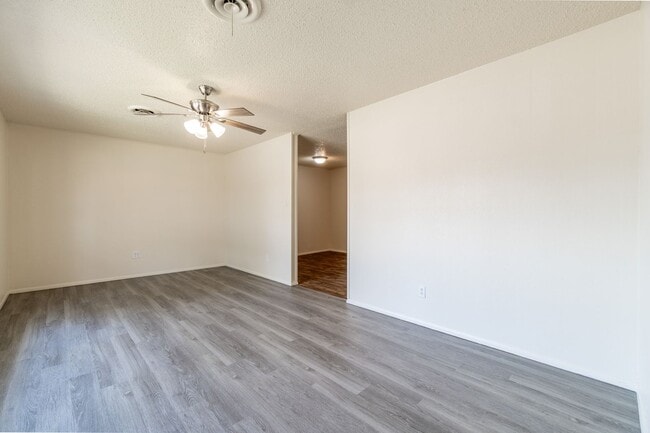 Building Photo - 8022 US-271