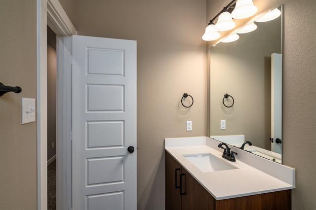 Building Photo - 620-616 Harvest Moon Dr