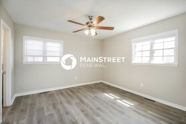Building Photo - 3 Bedroom Pet-Friendly Home in OKLAHOMA CI...