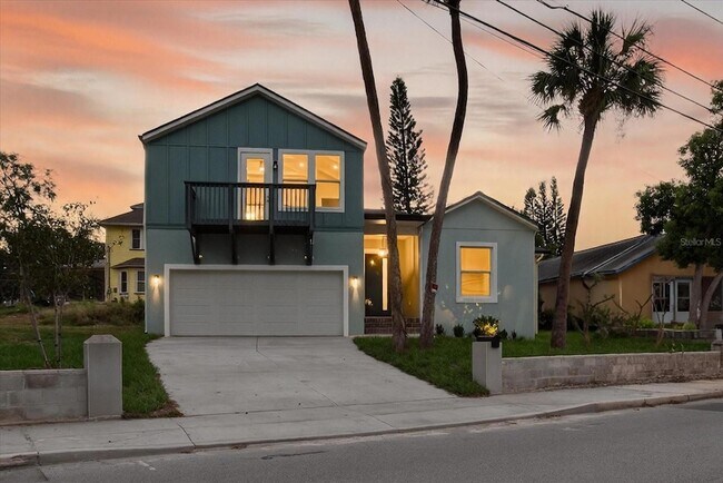 Building Photo - 207 Athens St