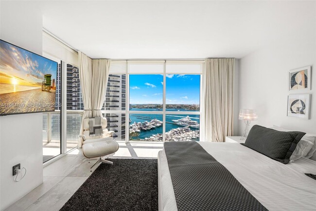 Building Photo - 450 Alton Rd