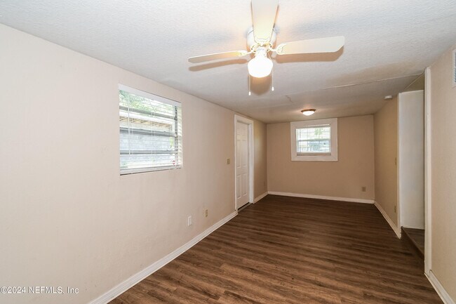 Building Photo - 9155 5th Ave