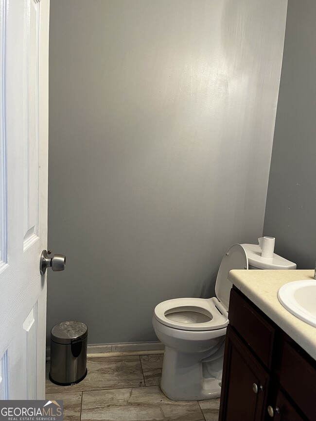 Building Photo - 6675 Princeton Park Ct