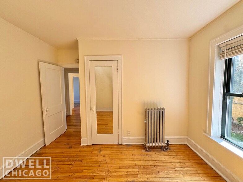 Building Photo - 2331 N Spaulding Ave