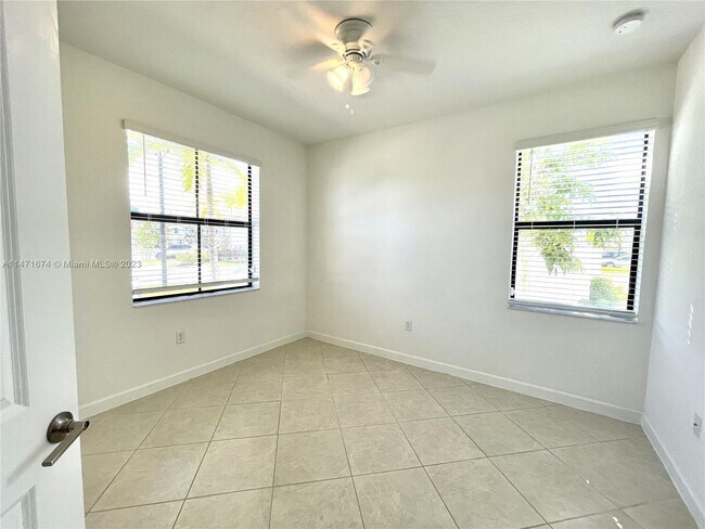 Building Photo - 18090 SW 147th Ct
