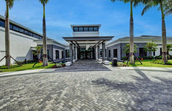 Building Photo - 17523 Rainstream Rd