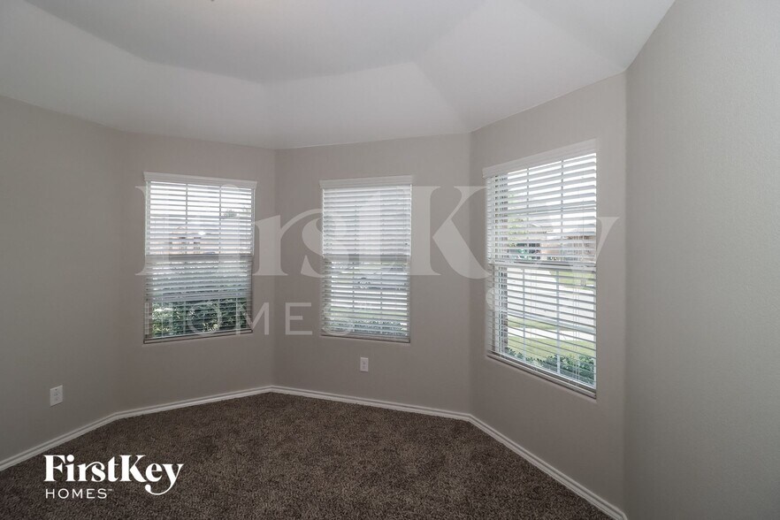 Building Photo - 1620 Berckmans Rd