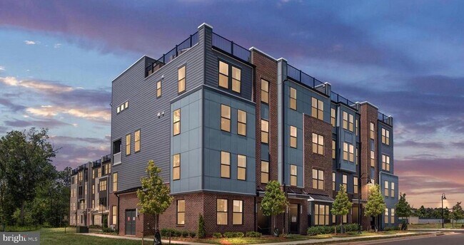 Building Photo - 20189 Northpark Dr