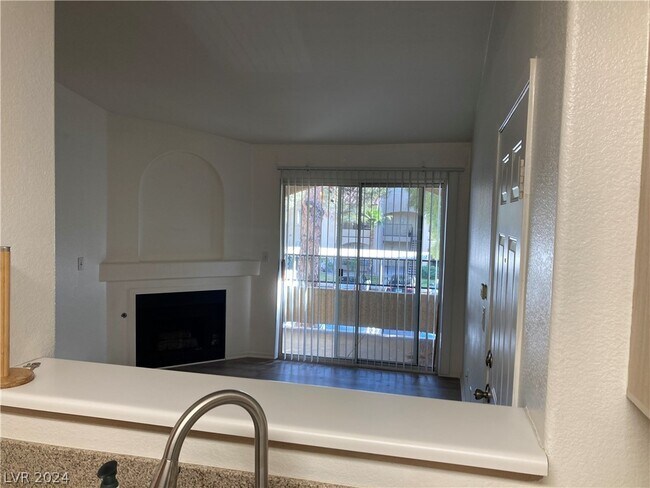 Building Photo - 7885 W Flamingo Rd