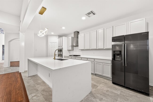Building Photo - 22303 Naple Hollow Ln